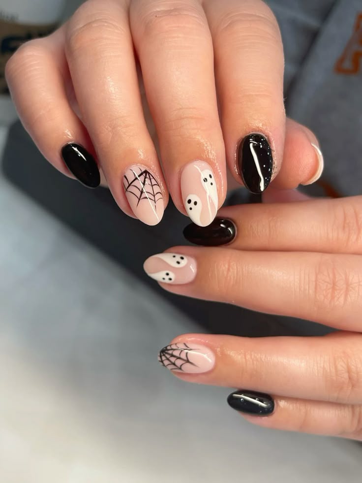 Purple halloween nails with halloween nails easy simple, pink ghostface nails, easy, horror theme.