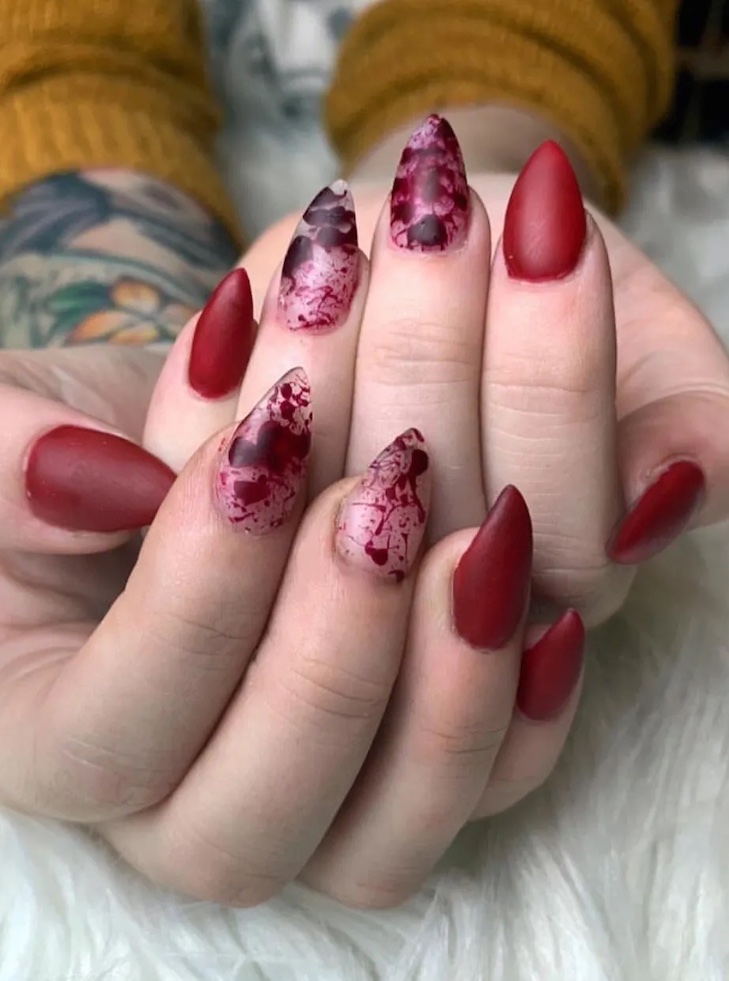 Edgy halloween nails, halloween nails ghostface, dark feminine nails, hello kitty, coffin shape.