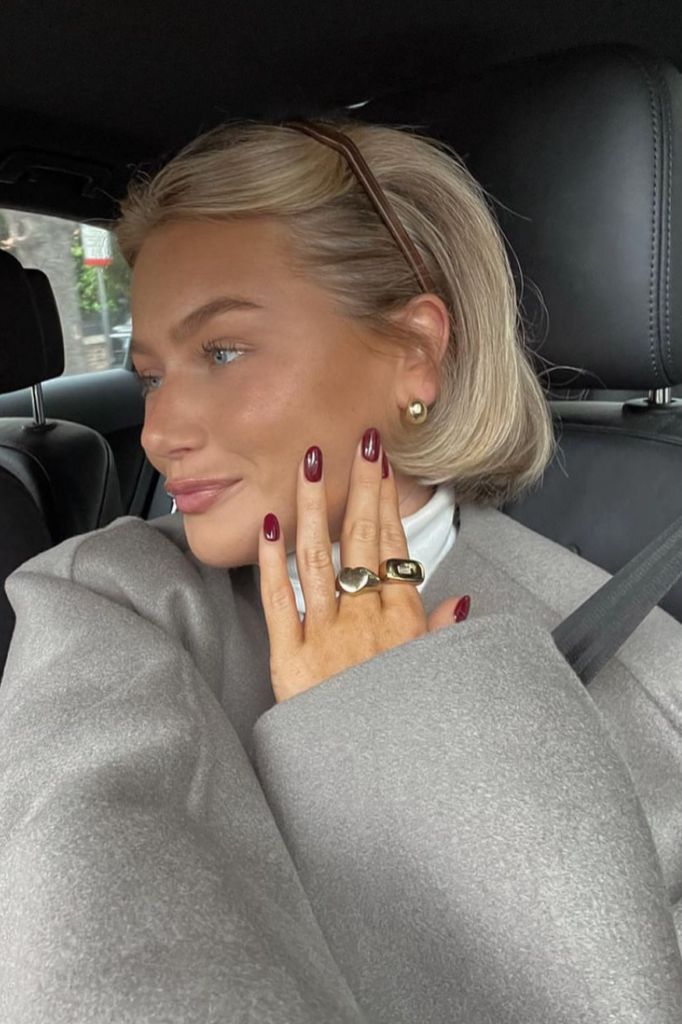 Nails november 2026 trends with october nails ideas in simple elegance