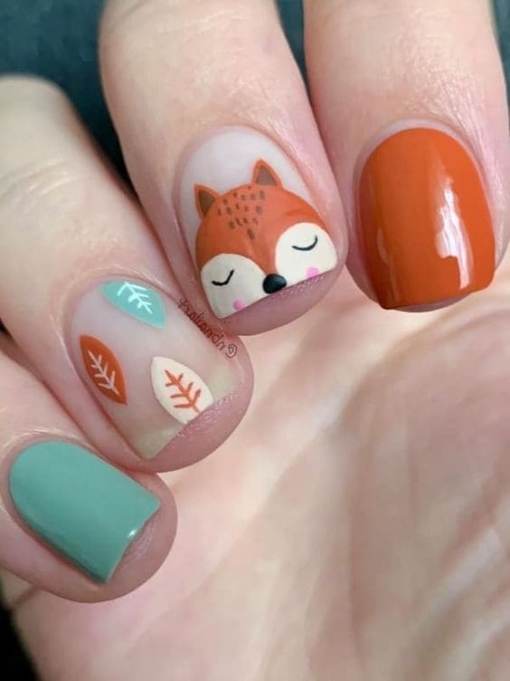 cute thanksgiving nail designs, easy thanksgiving nails, almond shape, fox and foliage fun.