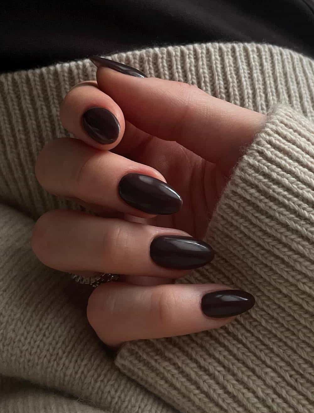 Fall nails almond shape short, fall almond nail inspo, long-lasting