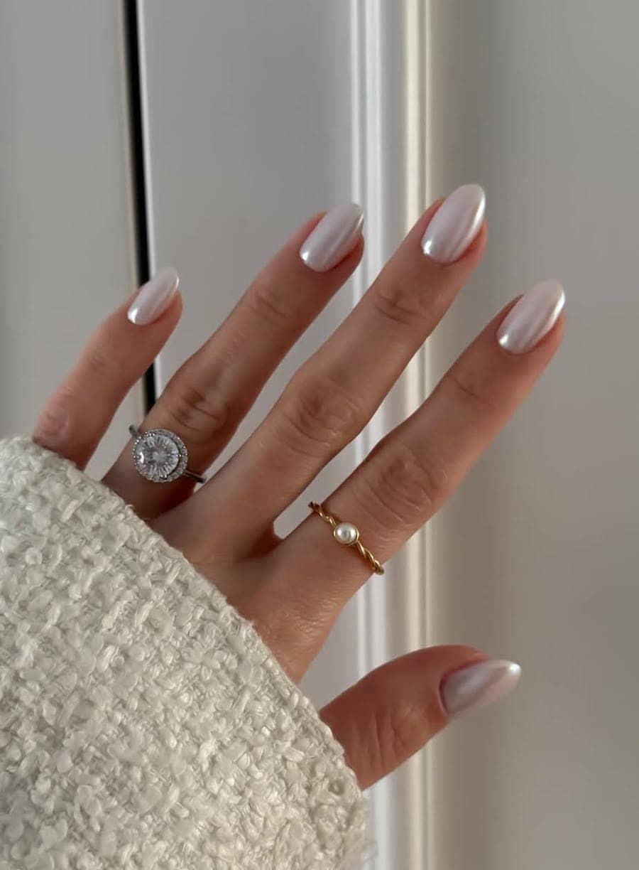 almond nails inspiration look 1