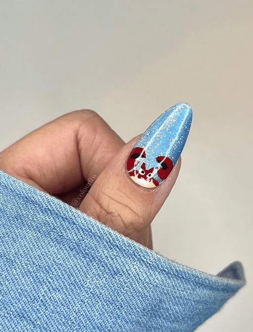 Blue nails with beach umbrella art