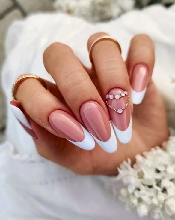 Birthday nails almond, birthday nails January, winter nails, red baddie nails acrylic, 18, February