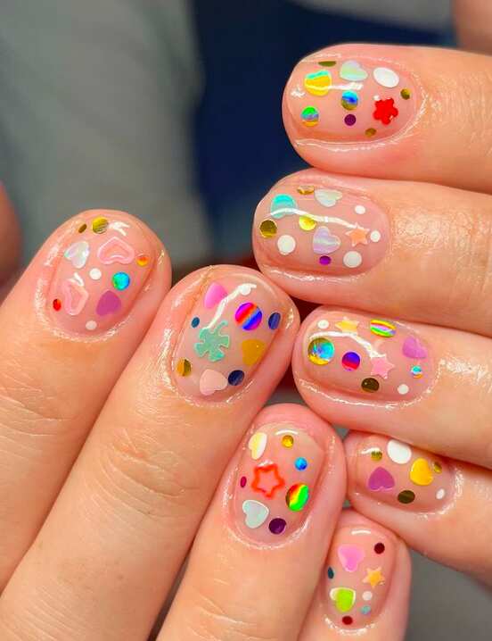 Red birthday nails, basic birthday nails, baddie pink nails, simple baddie nails, fun, happy