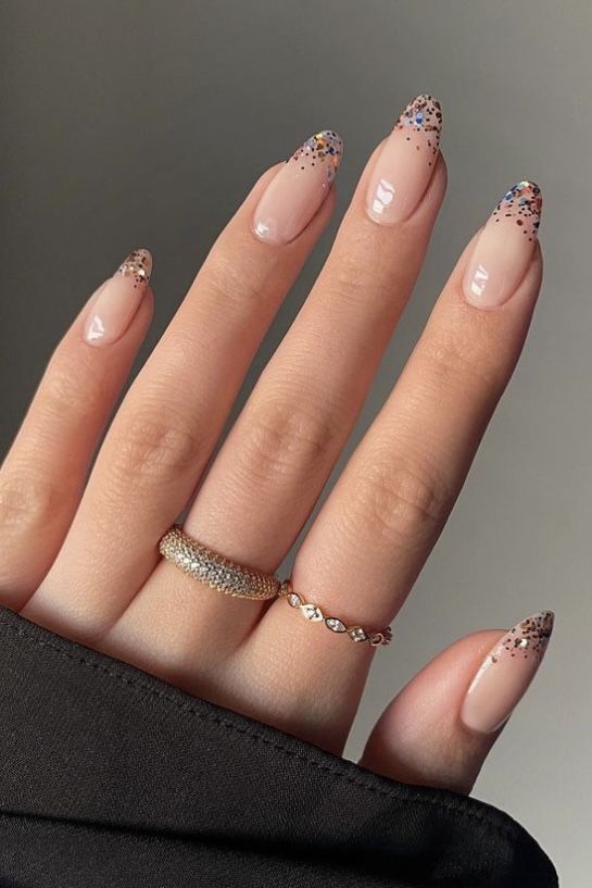 Leo birthday nails, birthday themed nails, short square nail designs, short, libra
