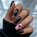 black nails inspiration look 1