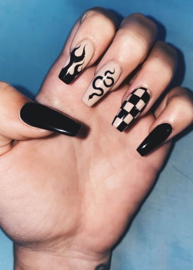 Chic black gel nails, black nails with design, black french tips, stiletto, bow.