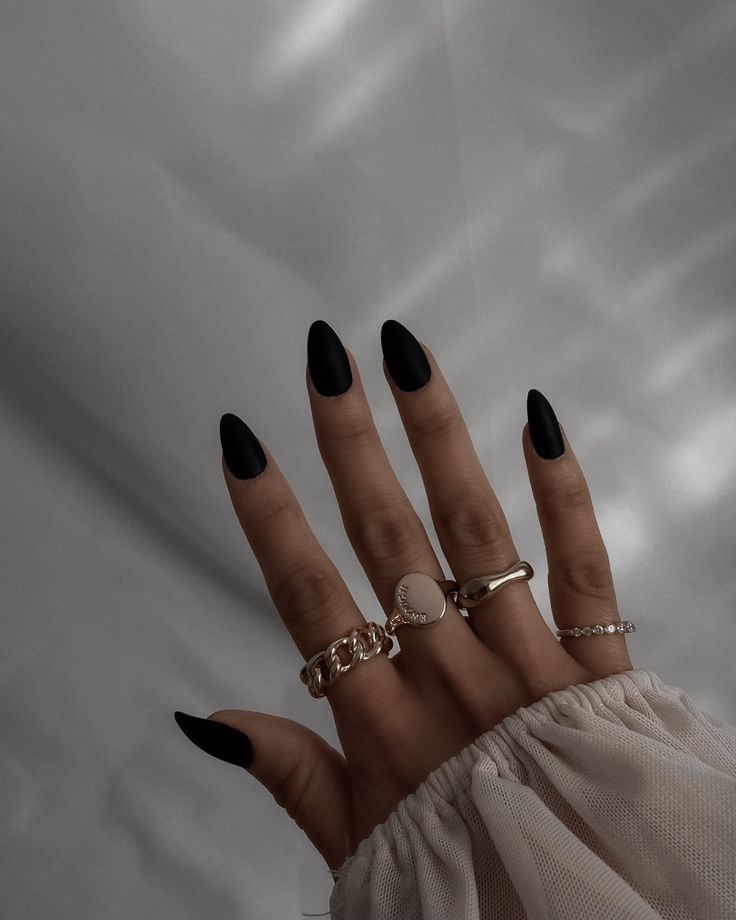 Elegant black lace nails, black spring nails, goth nails, toe, sparkly.