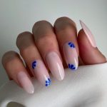 blue nails inspiration look 1