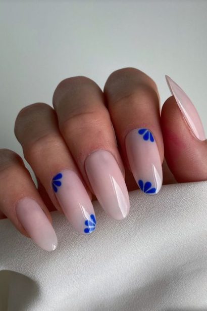 blue nails inspiration look 1