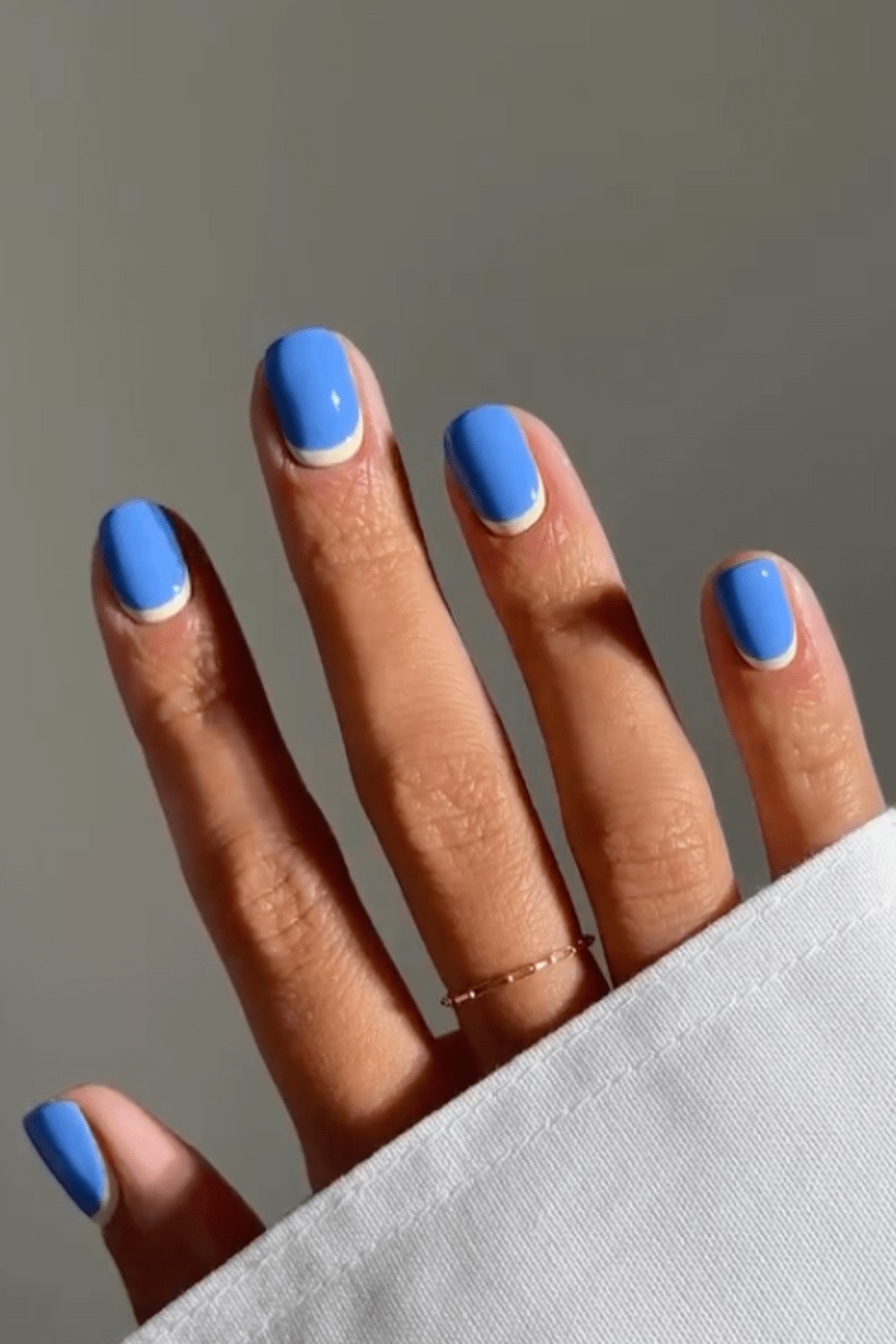 Blue summer nails with red and blue nails, milk blue nails, winter blue nail designs, midnight fall look