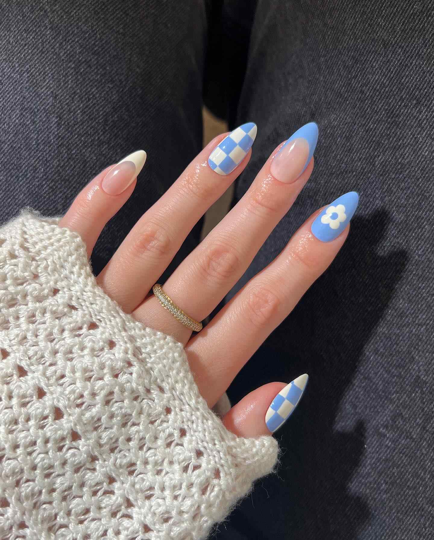 Pink and blue nails, blue gel nails, cat eye nails, winter nail inspo, dark with contrast