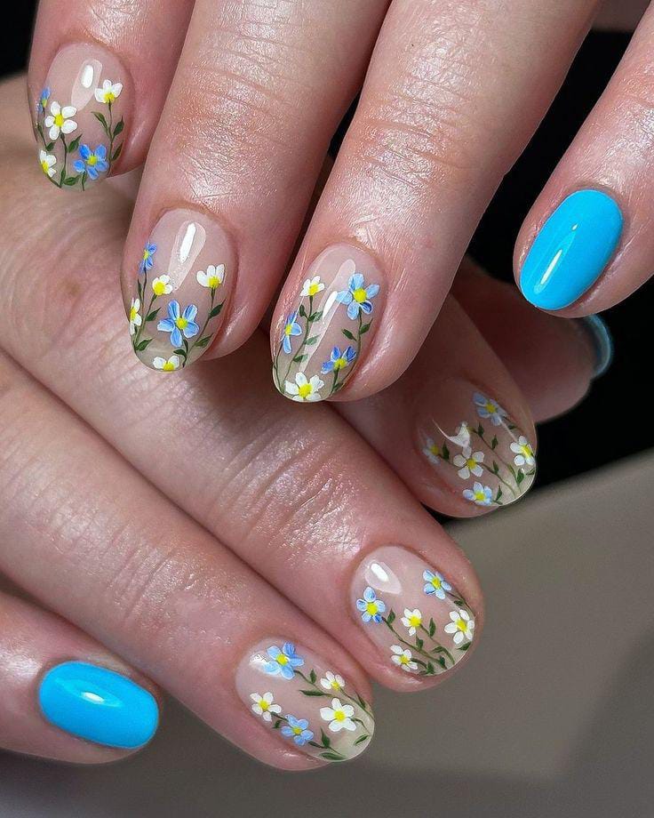 Blue cat eye nails with milky blue nails, blue nails inspiration, cute christmas nails, sea theme