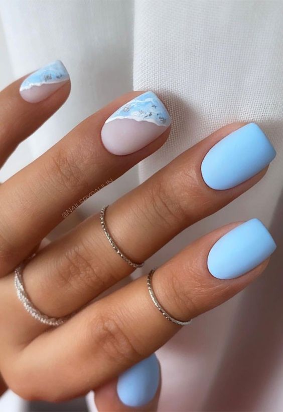 Short blue nails with blue and purple nails, blue nails inspo, acrylic, royal acrylic finish