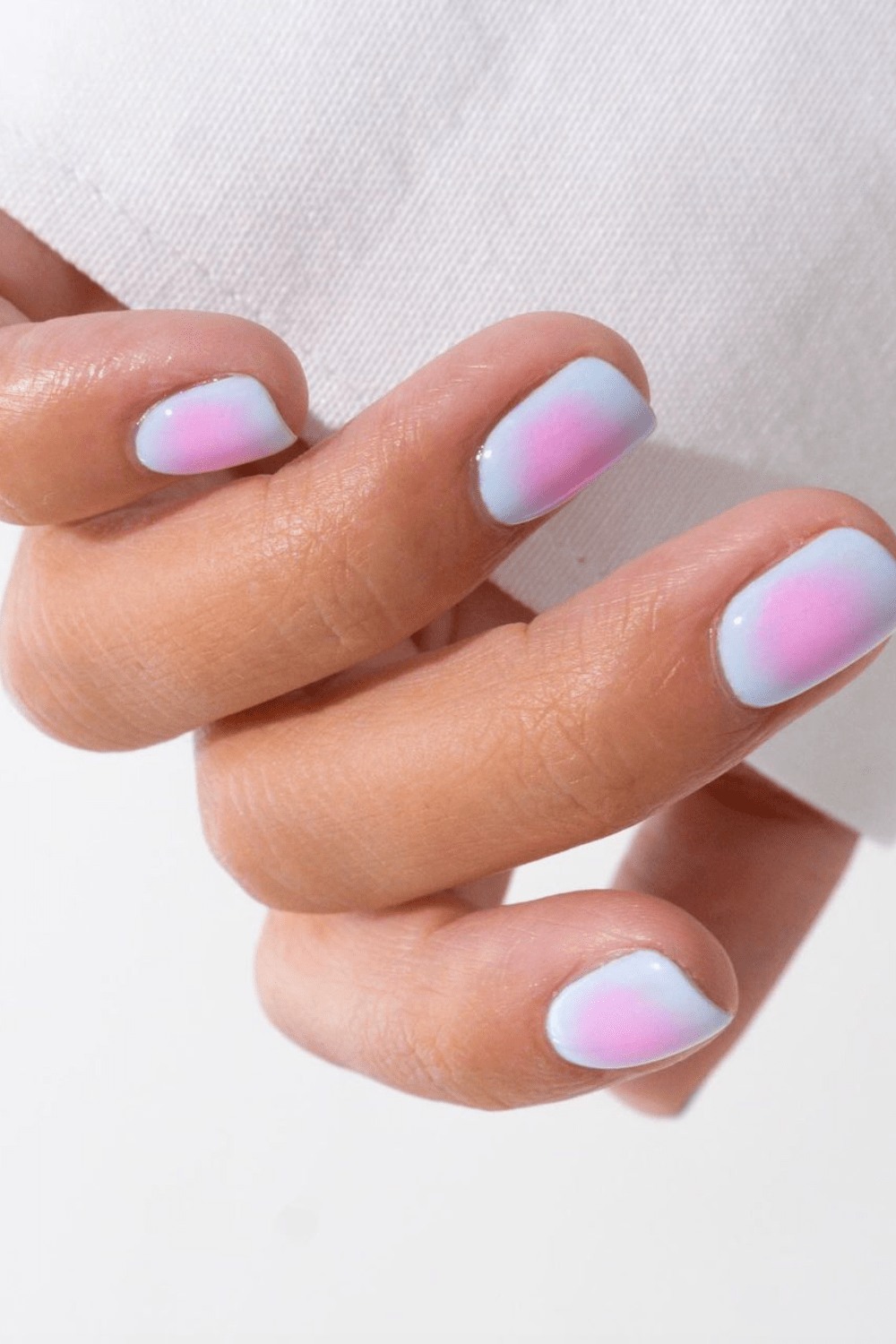 Light blue nails with design, dark blue chrome nails, pastel nails aura and purple highlights