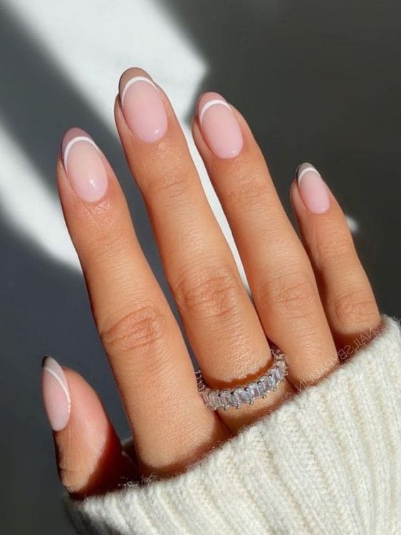 Pink and brown nails, light brown chrome nails, nails 2026 trends, nude ombre nails, chocolate black and nude style