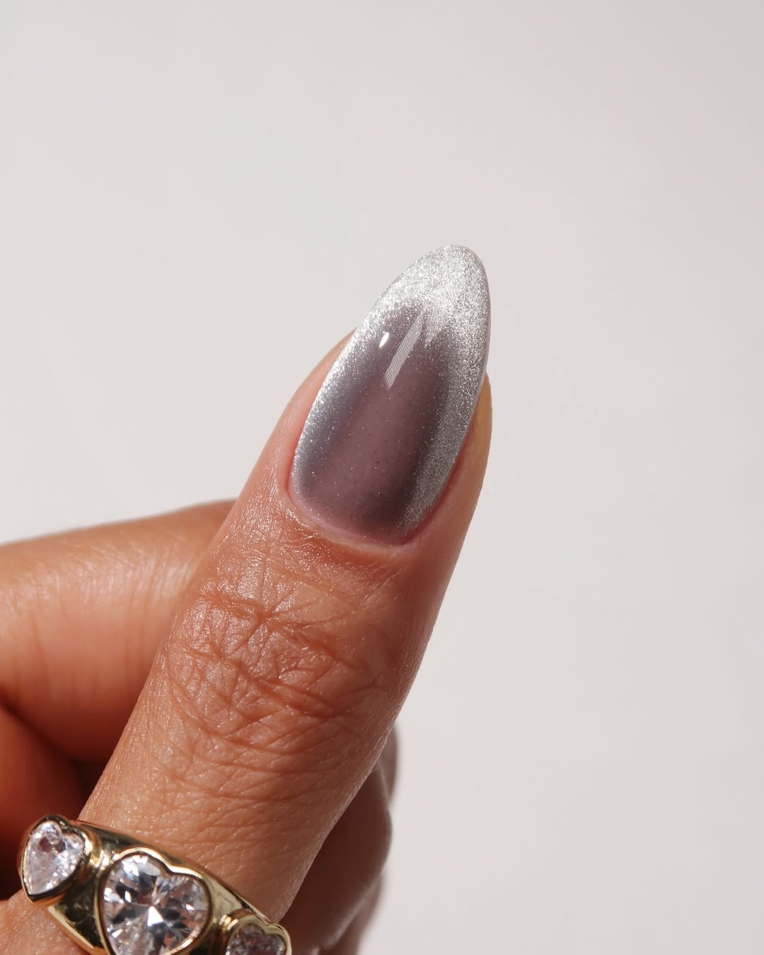 Red cat eye nails, jelly cat eye nails, nail inspo, white cat eye nails design, polka dot
