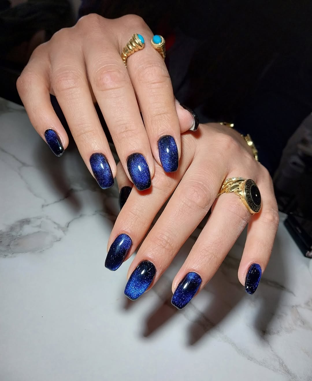 Cat eye nails polish, lavender cat eye nails, simple cat eye nails, french tip, almond