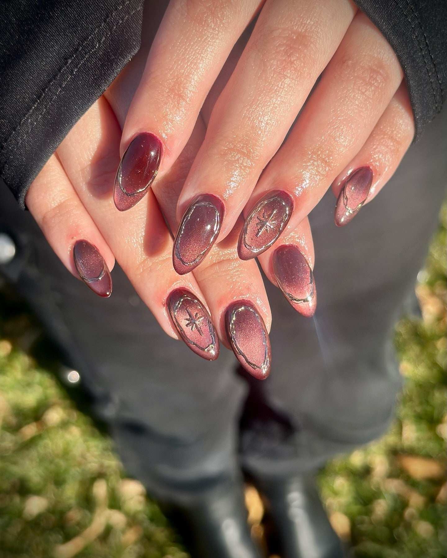Burgundy cat eye nails, cat eye nails colors, green fairy nails, fall, colors