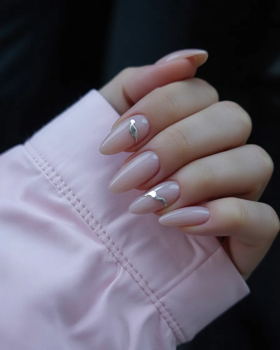 milky white chrome nails, nails with chrome, winter nails, coffee, grey