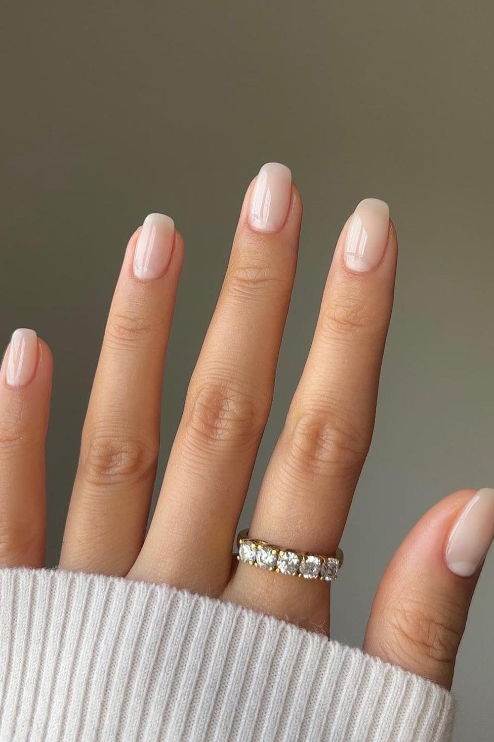 Classy almond nails ideas, summer nails 2026 classy, hot summer nails, cute spring nails, and elegant, red and black.