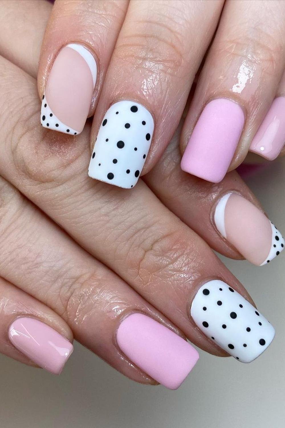 Classy vacation nails, classy wedding nails, french almond nails design, chic black nails, natural.
