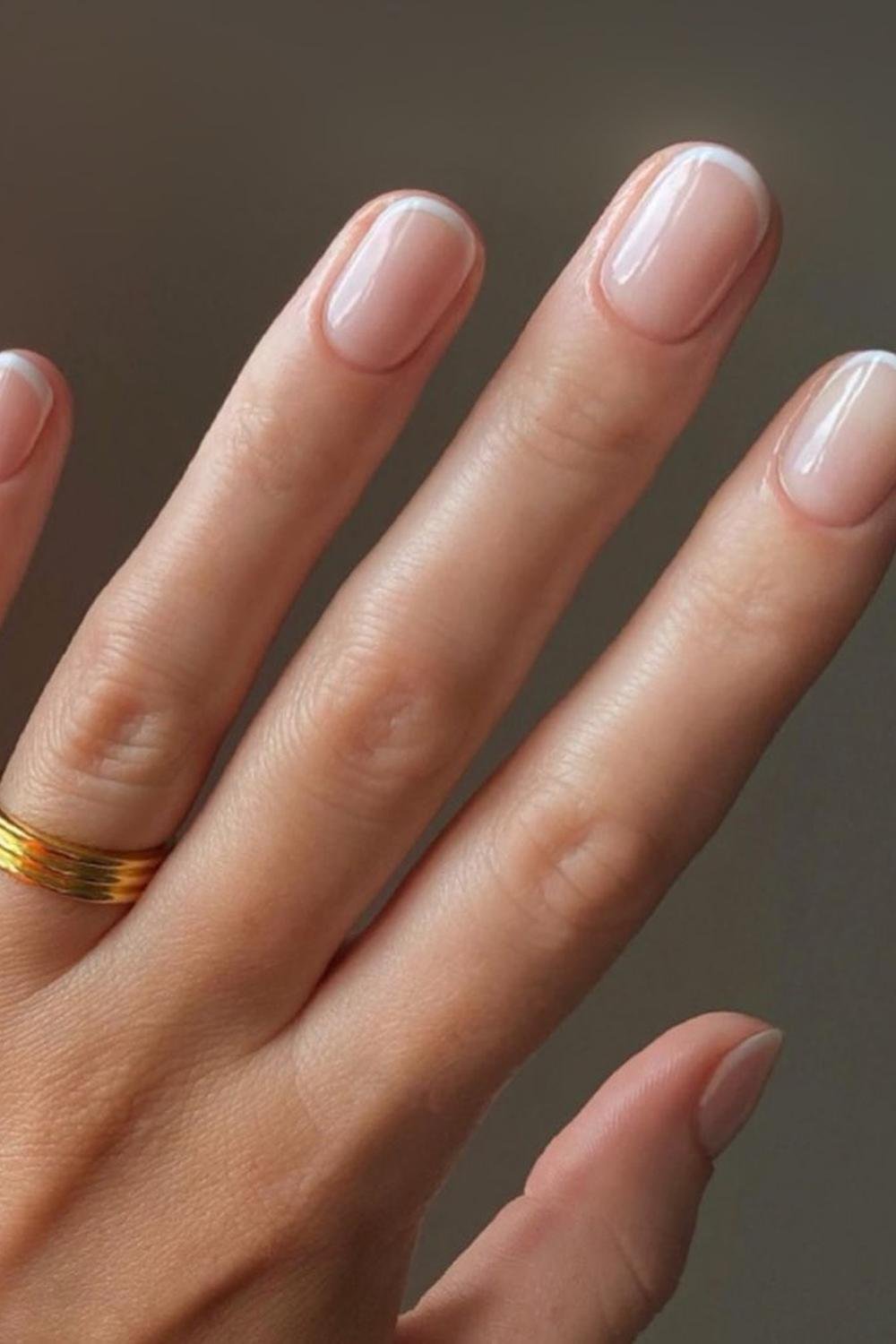Classy christmas nails short, elegant winter nails classy, winter nail designs, new years, luxury.