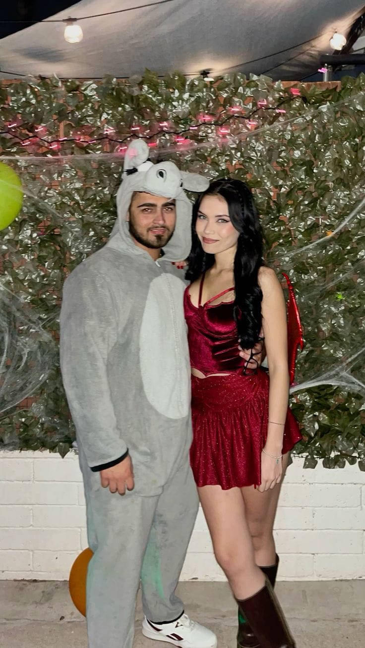 2 couples halloween costume ideas inspired by famous couple halloween costumes with classic appeal.