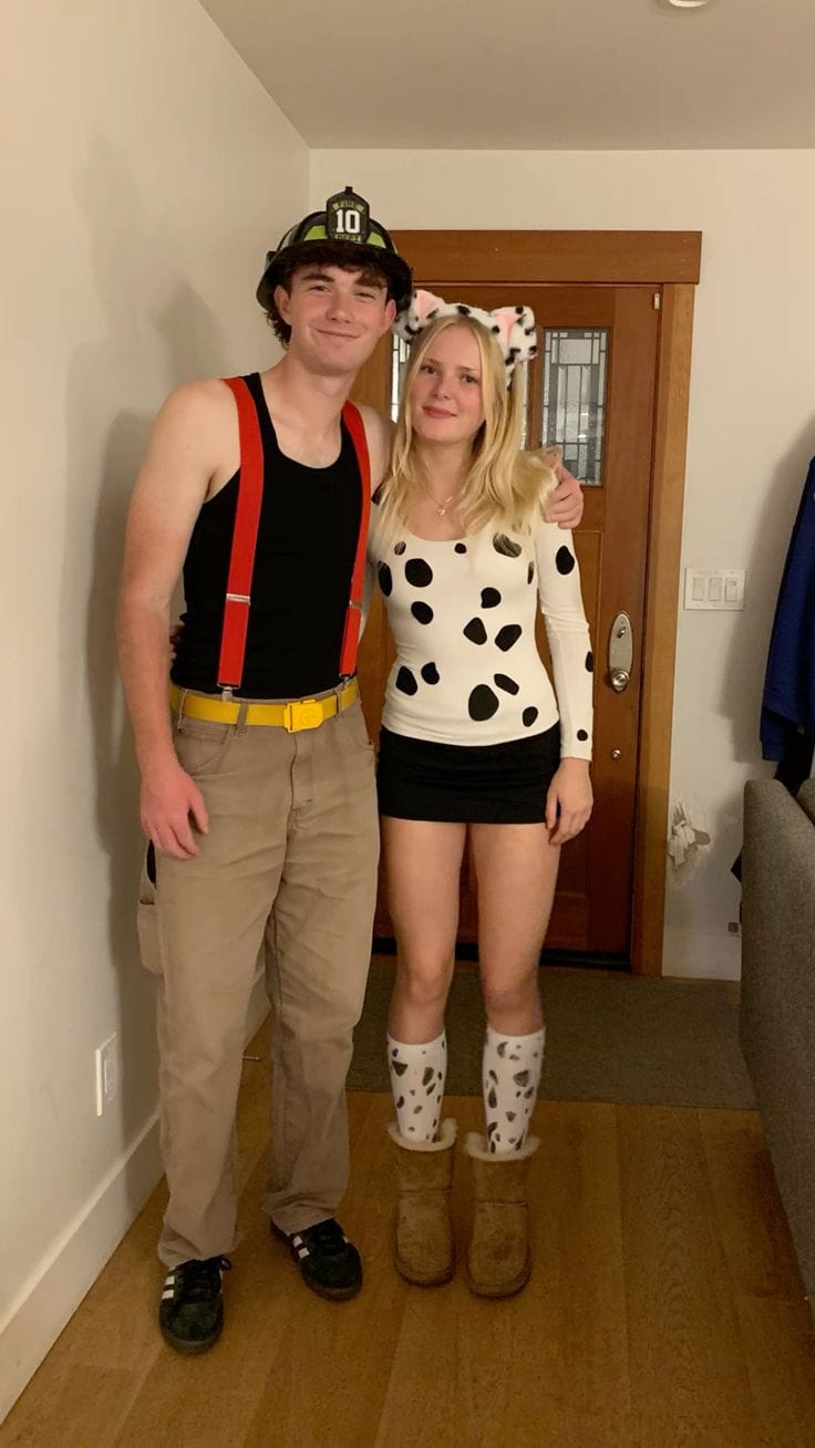 Fun couples halloween costumes that are playful and lively.