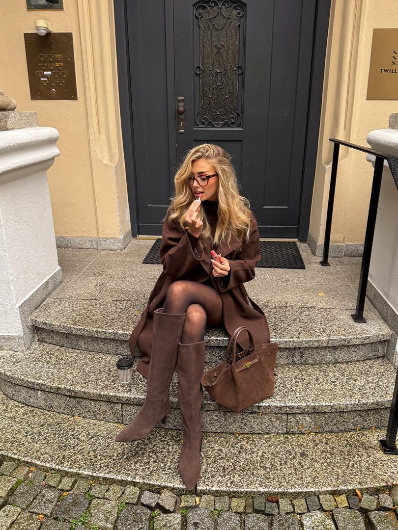 cozy winter outfits, fall college outfits aesthetic