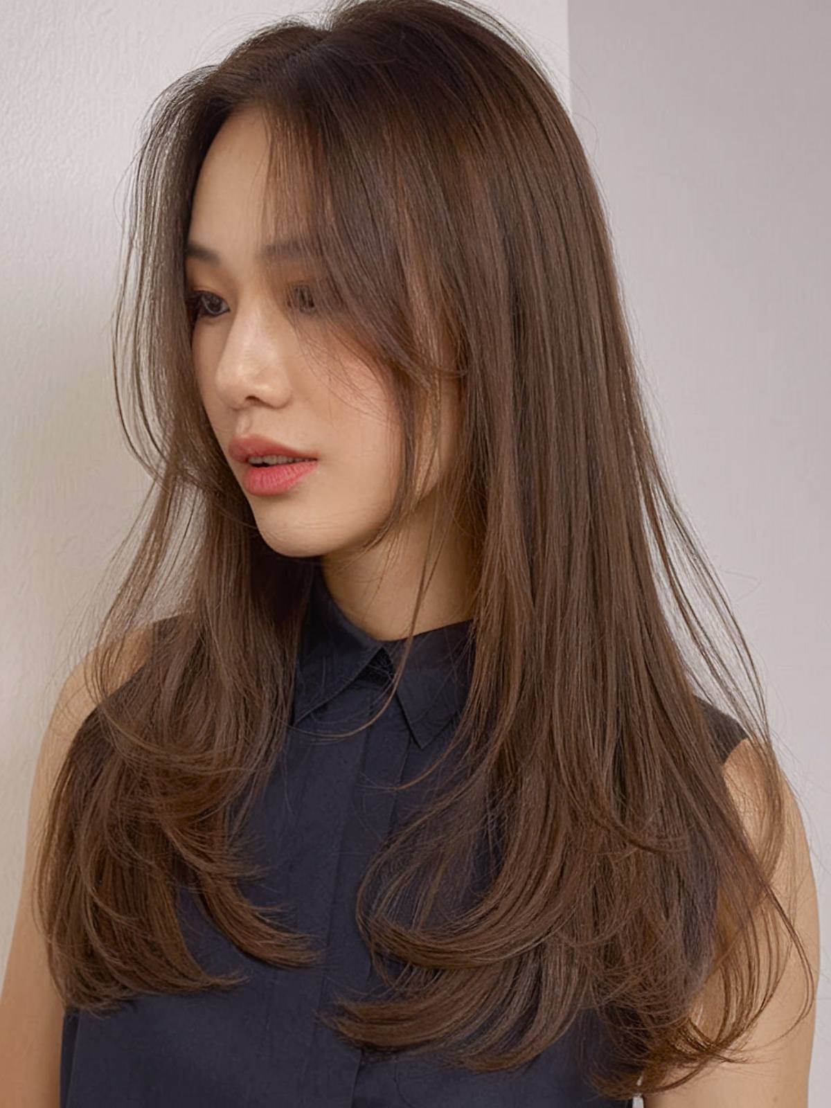 layered hair with curtain bangs, long curtain bangs round face, italian bob, short hair with, for round face