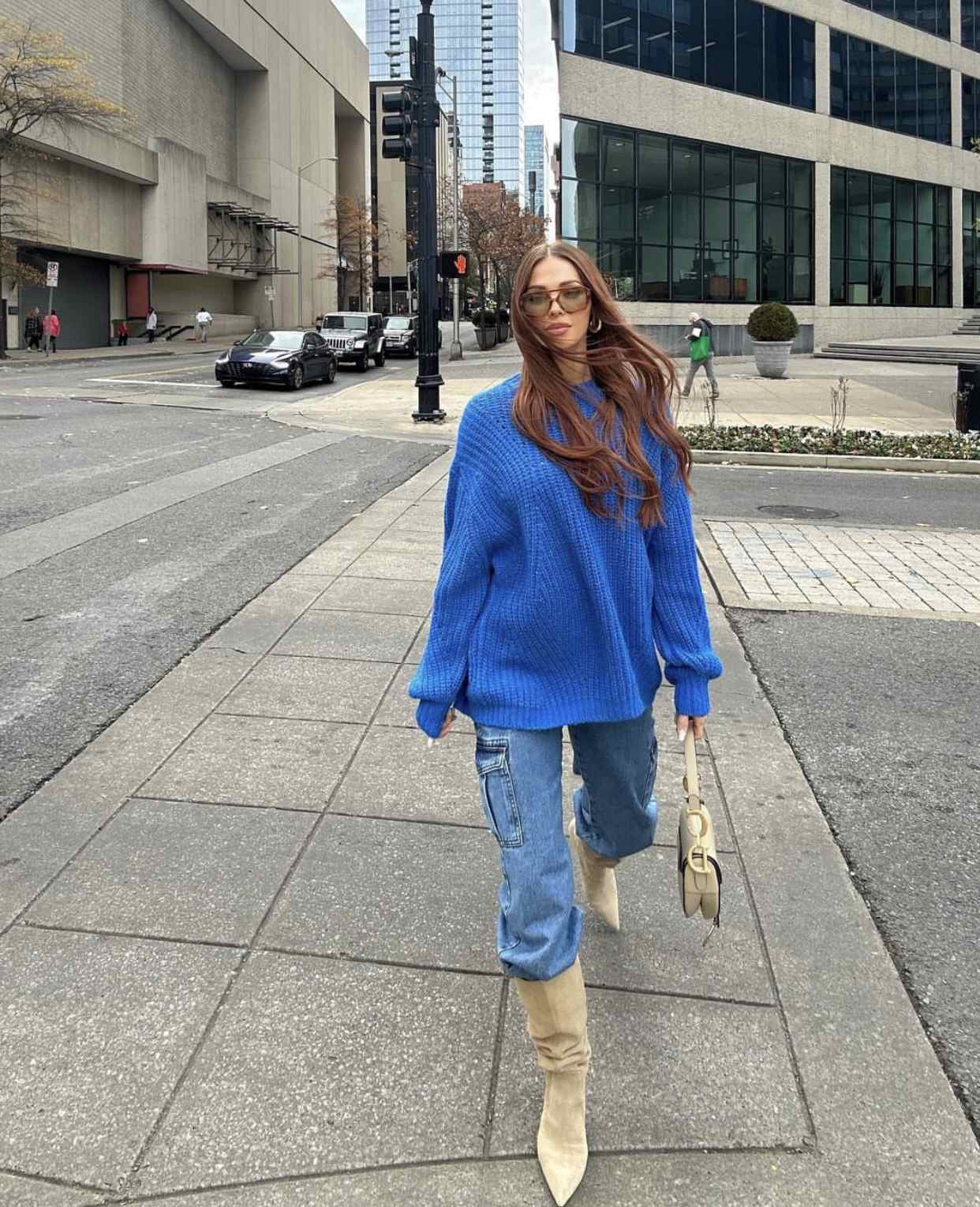cute maternity outfits for fall, trendy fall outfits, simple