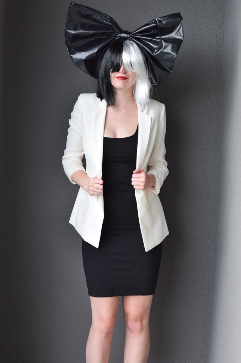 homemade halloween costumes for women, black and white wig, bold and expressive