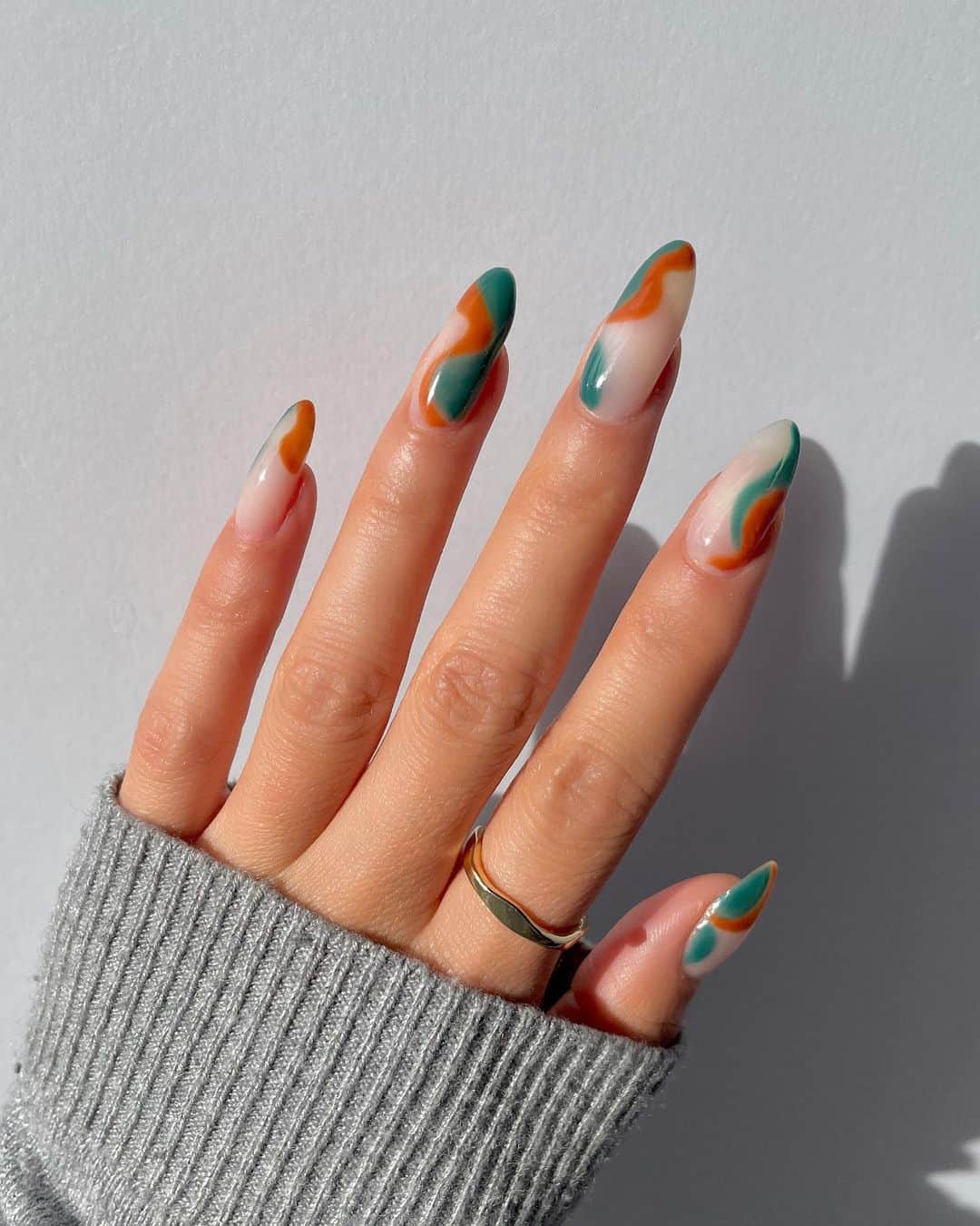 nude fall nails acrylic, brown acrylic nails design, classy