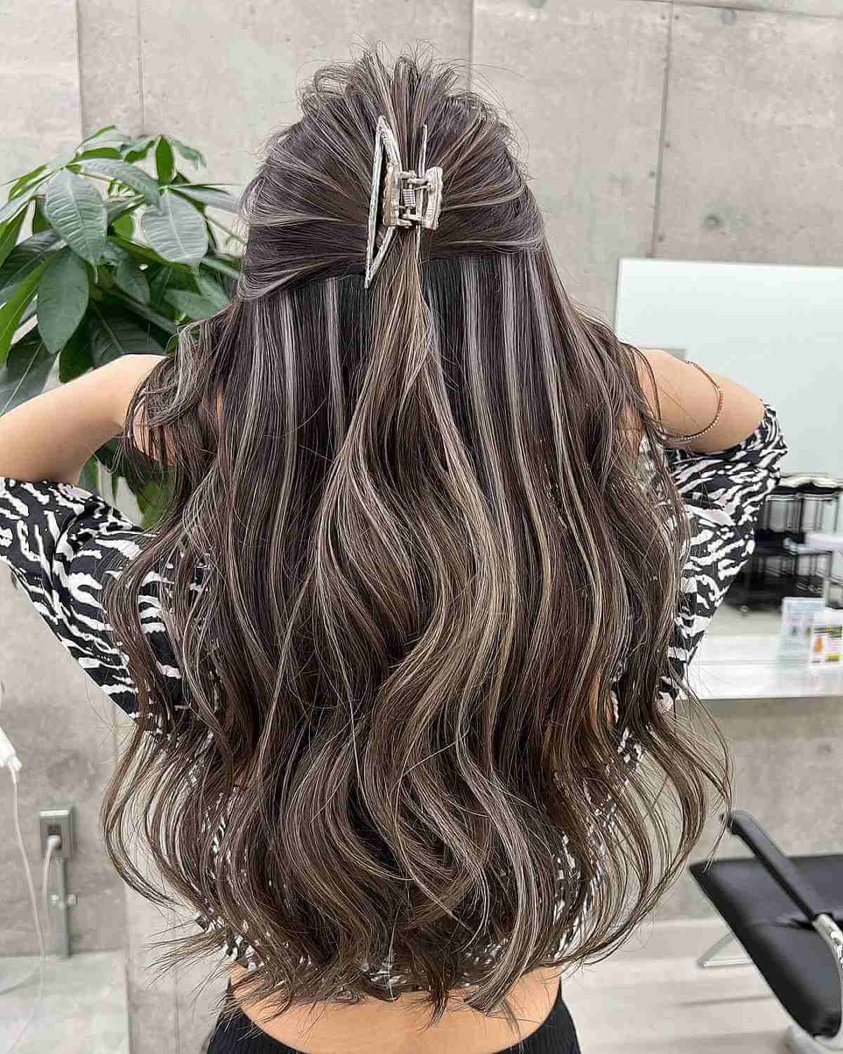 autumn hair colors for brunettes, winter highlights for brown hair