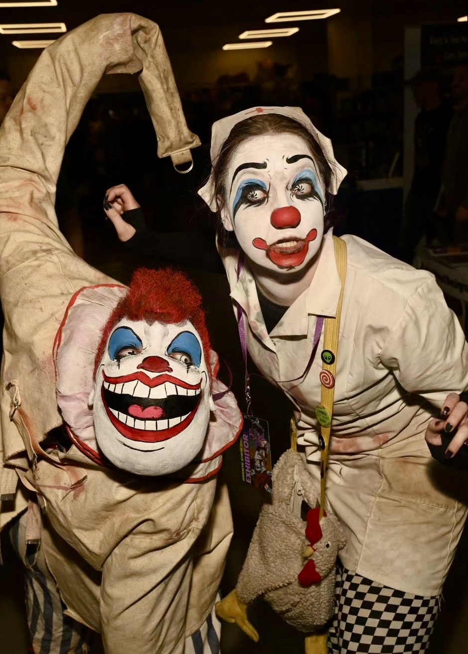 funny halloween costumes for friends, best halloween costumes for couples, duo