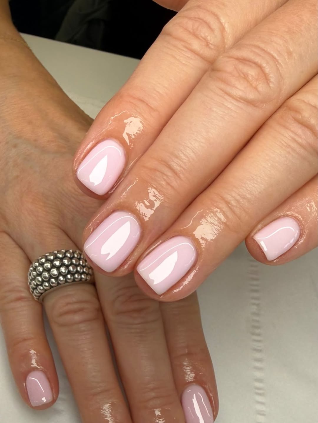 Blooming gel nails, easy gel nails, short nails ideas, fun summer nails, milky pink, ice