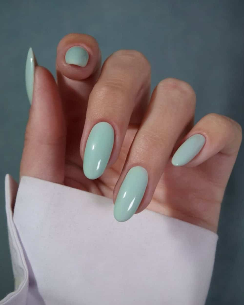 Ombre gel nails, nails 2026 trends, gel manicure ideas, red, x tutorial