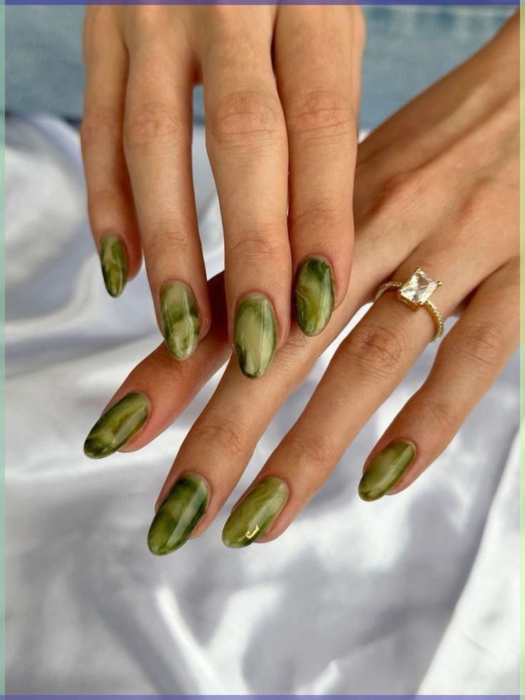emerald green nails, red and green nails, neon green short nails, green witchy nails, green xmas nails, cute nails, cat eye, and brown, hunter