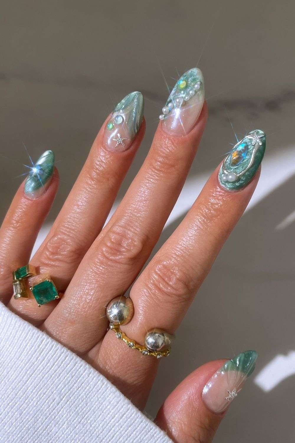 Gel polish nail designs with classy nails, almond nails designs, green, 4th of july
