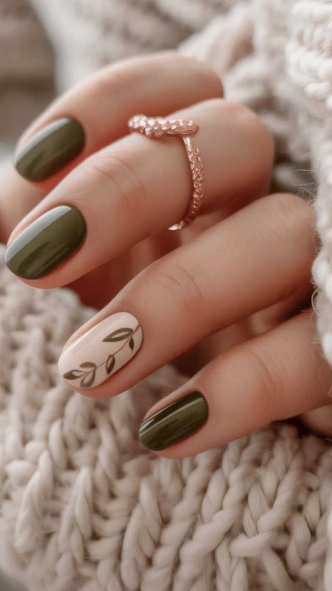 Simple fall nail designs autumn, simple nail ideas, short nail designs, pink, almond shape.