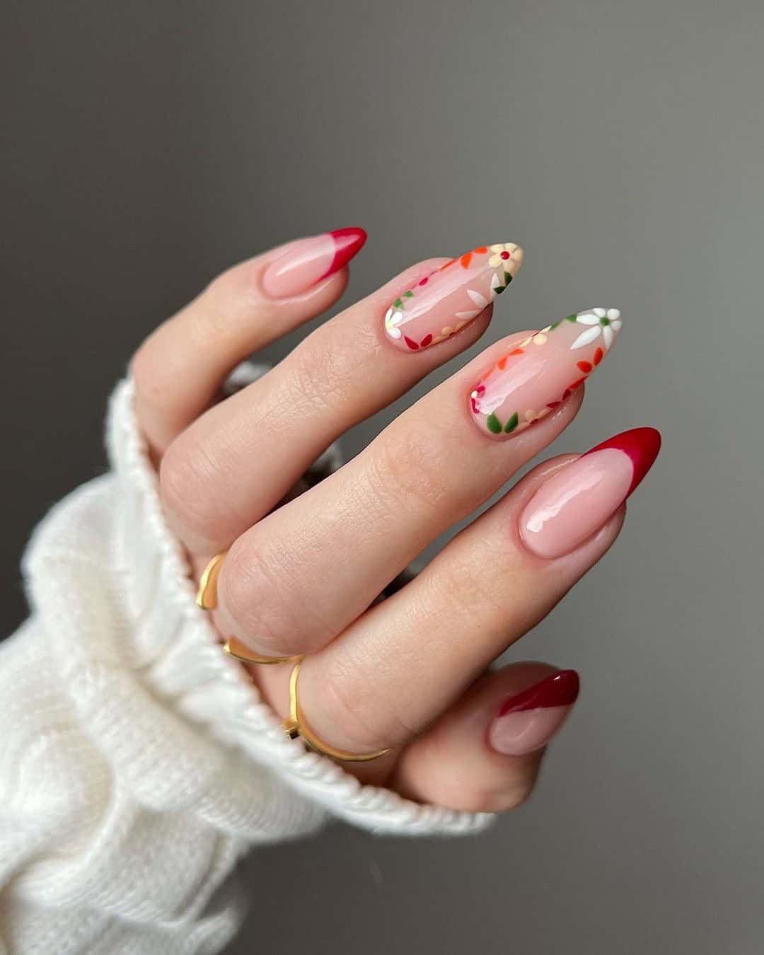 Simple disney nail designs, elegant nails, short gel nails, acrylic, gold.