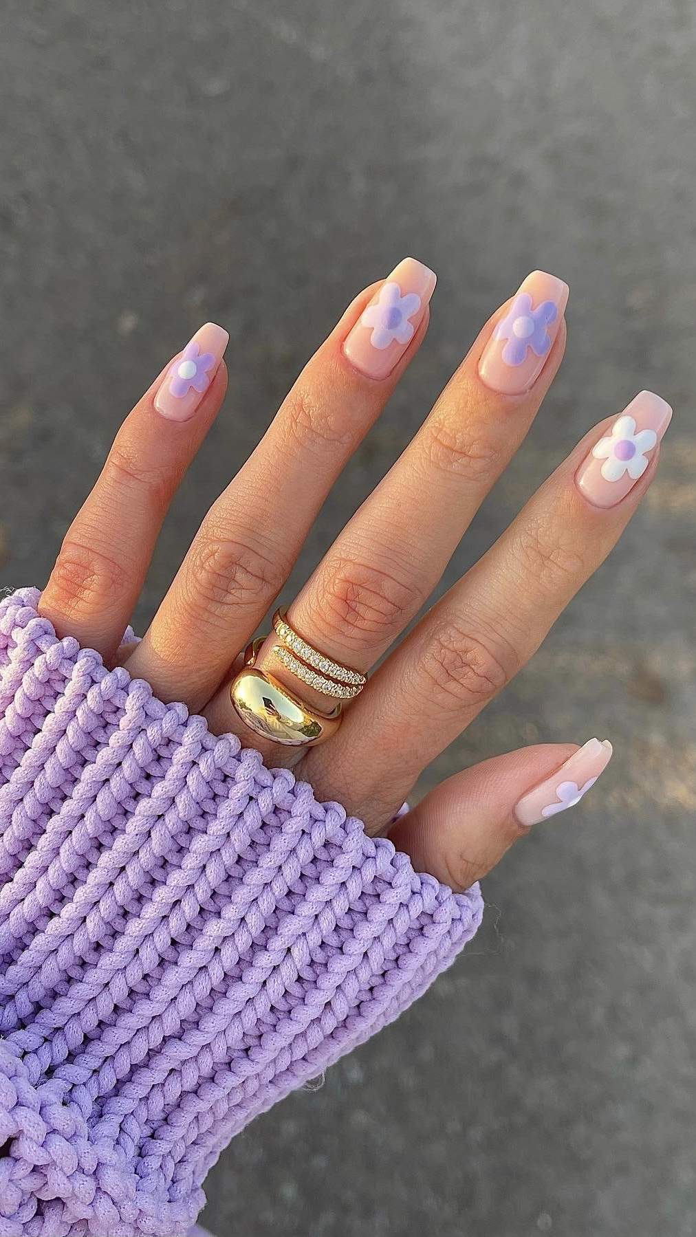 Autumn nail inspo with country nail inspo, short fall nails, almond shape, blue acrylic details.