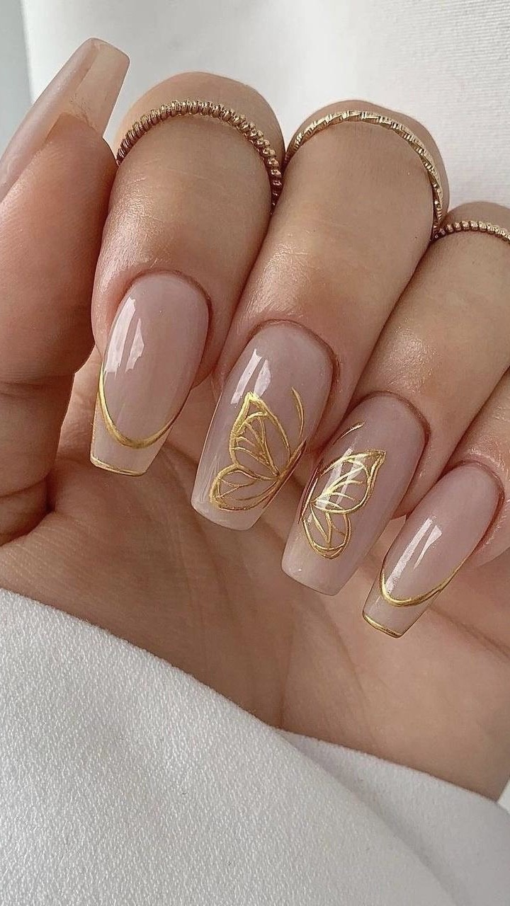 Red nail inspo acrylic with minimalist nails, simple nails inspiration in coffin y2k style.