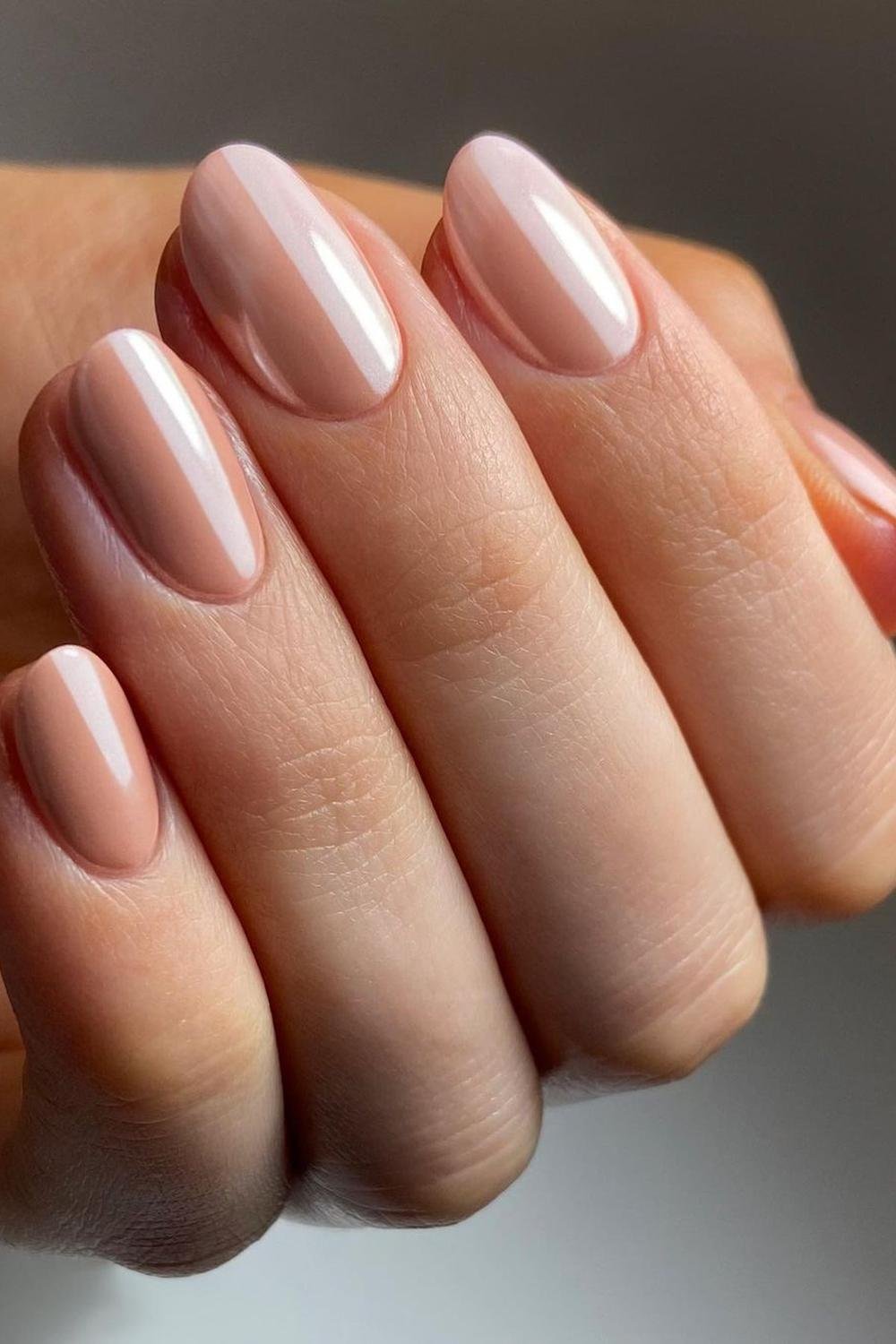 Nude toe nails with pink and nude nails in summer 2026 sparkly classy nude designs.