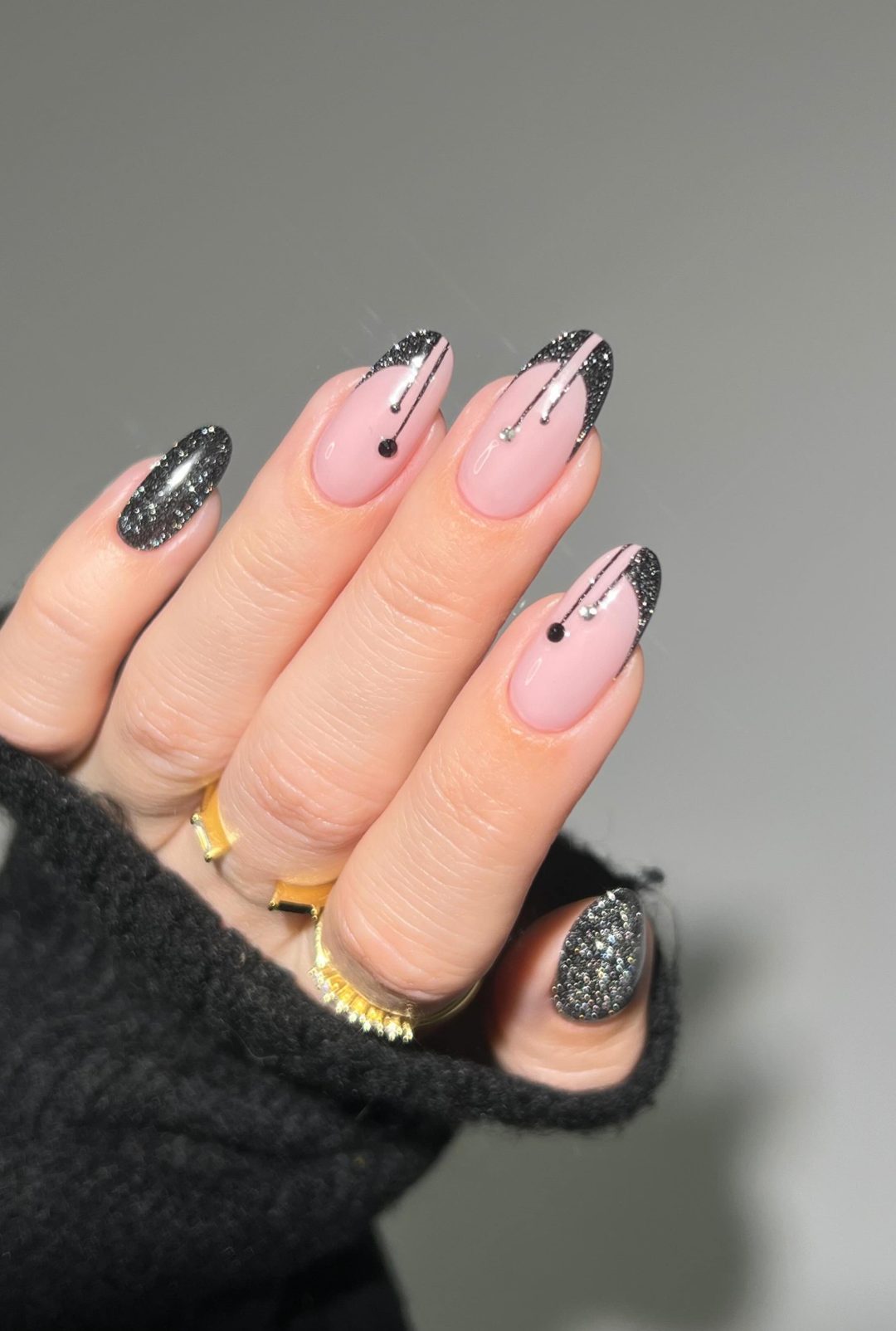 Ombre chrome nails with neon, how to do ombre nails, pink nails with designs, purple nails ideas, hombre