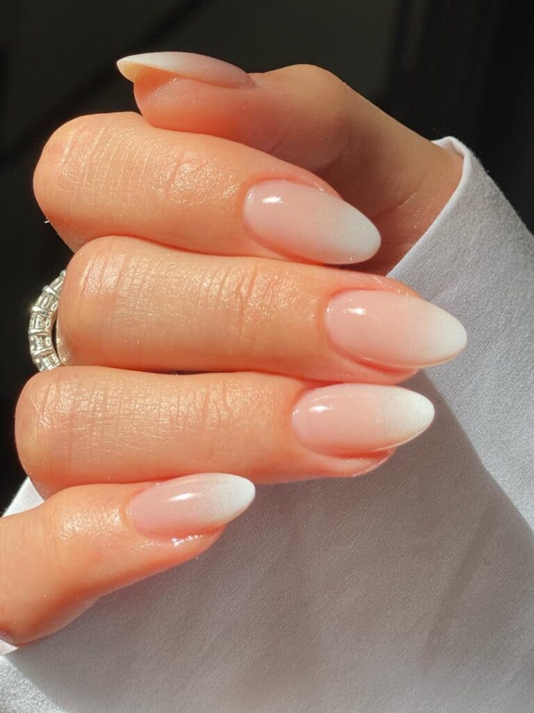 Coral ombre nails summer with nails 2026 trends, glitter nail designs