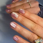 polka dot nails inspiration look 1