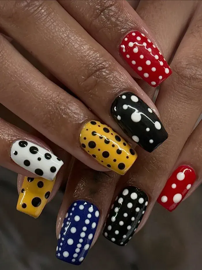 black polka dot nails, pink and green polka dot nails, winter nails, pink nails ideas, red french tip